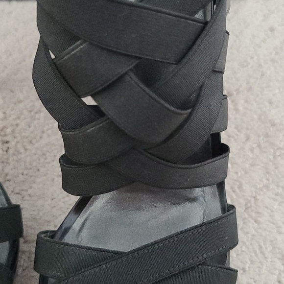 Start Weitzman Black Elastic Heels - Picture 5 of 7